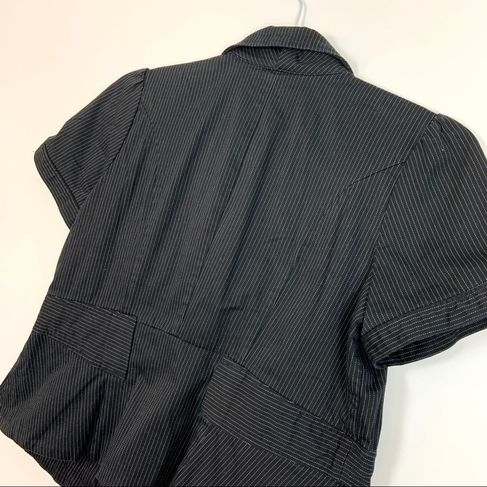 Torrid Short Sleeve Pinstripe Blazer Jacket 2X - Picture 6 of 8
